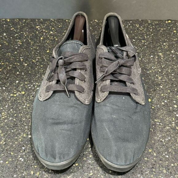 Fred Perry Black/Gray Canvas Retro Sneakers. Size 12. - Picture 4 of 10